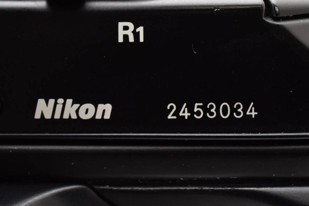 ★極上品★Nikon ニコン F4 ボディ フィルム 一眼レフ #277u