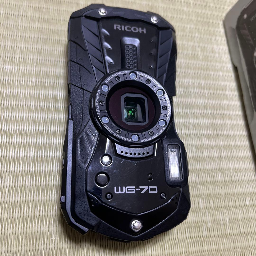 リコー　RICOH WG-70 コンパクトデジタルカメラ　液晶フィルム貼付使用