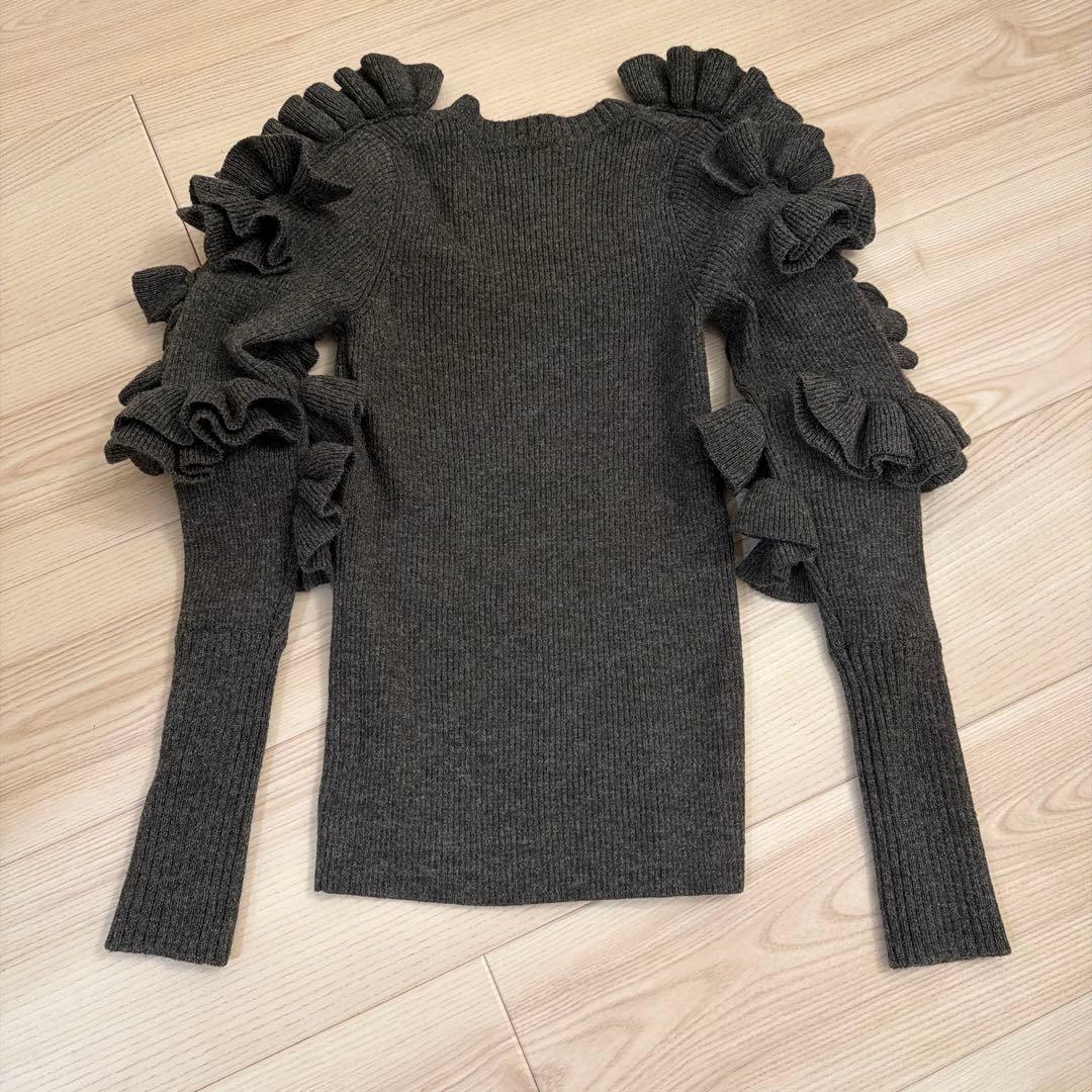 Bibiy. フリル付きグレー長袖ニット