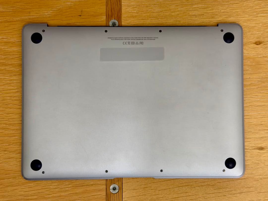 ジャンク MacBook Retina 12 2017インチ 下半身のみ