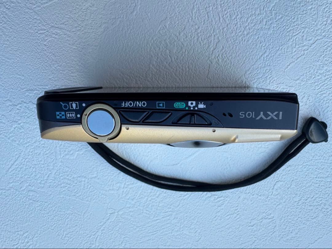 Canon デジタルカメラ IXY10Sゴールド　送料込み