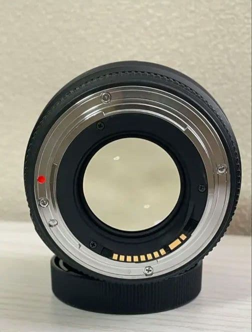 最終 85mm F1.4 DC HSM