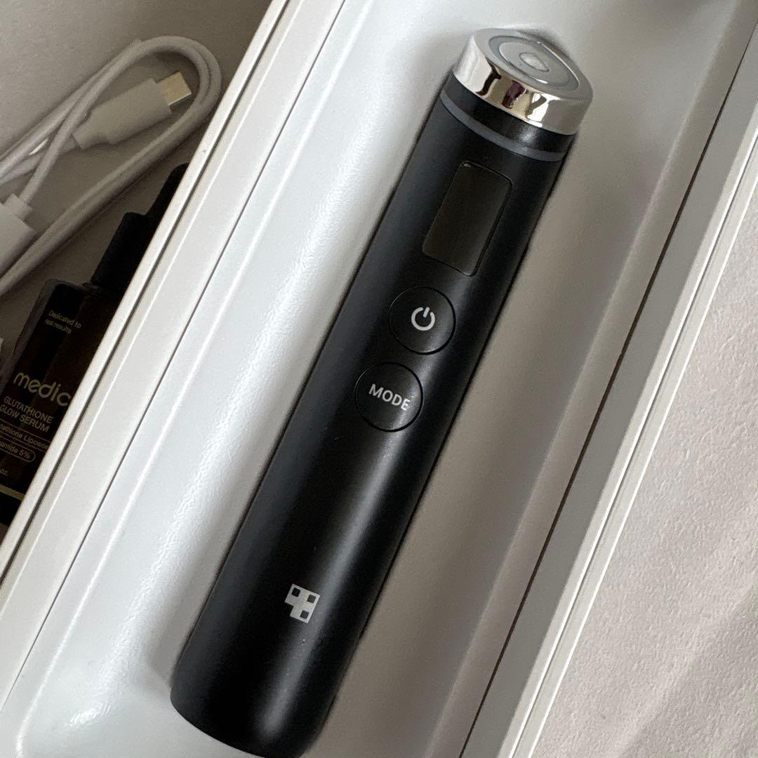 AGE-Rブースタープロと美容液