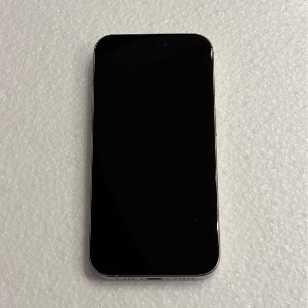 美品★iPhone 15 Pro ホワイト simフリー 128GB