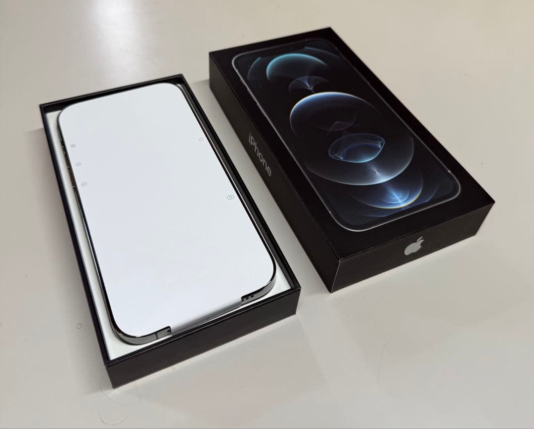 【新品・未使用】iPhone 12 Pro グラファイト 256GB