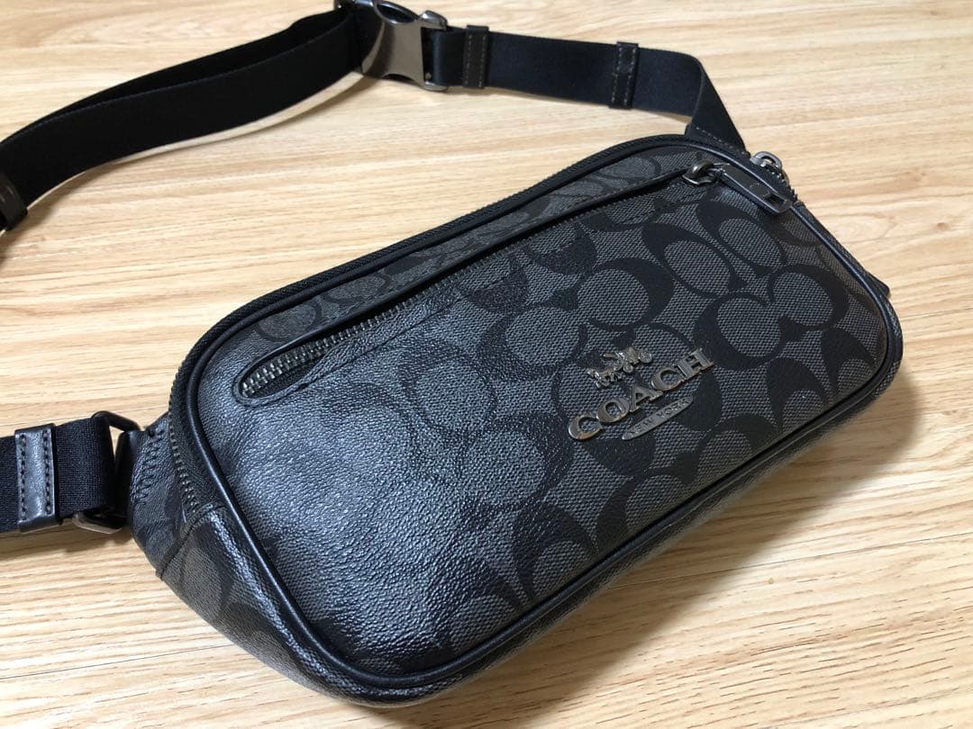 COACH シグネチャー　ボディバッグ　CJ506 メンズ　ウエストポーチ