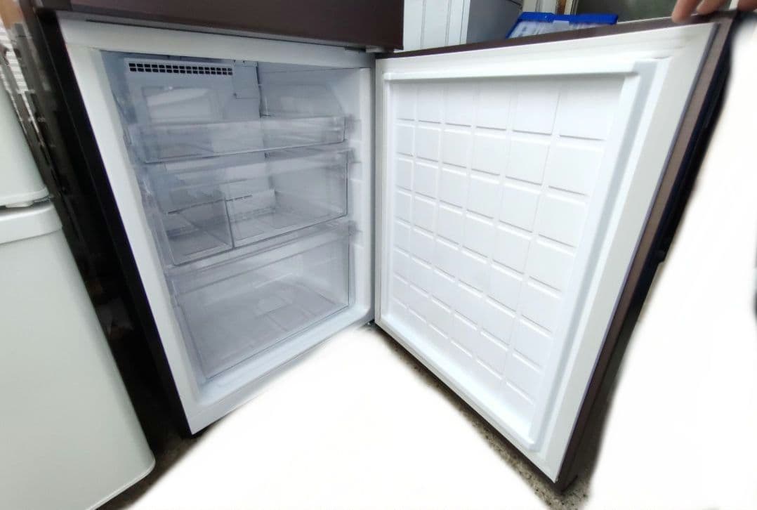 SHARP シャープ プラズマクラスター 冷蔵庫 SJ-PD27A-T