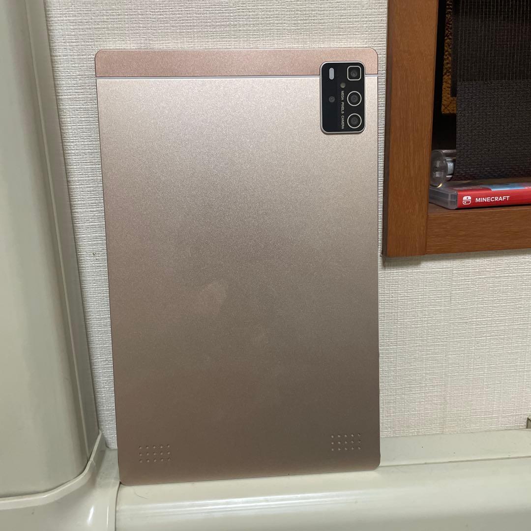 ゴールド タブレット デュアルカメラ