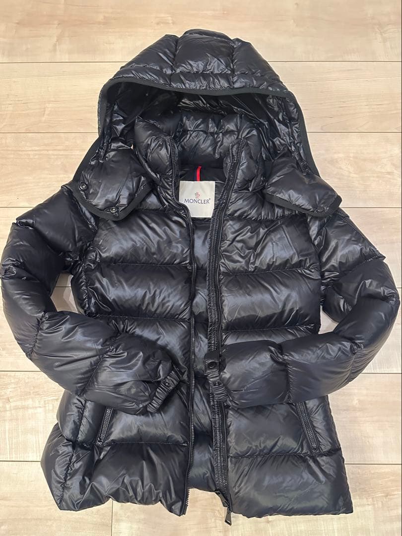 MONCLER レディース ダウンジャケット BERRE 0 ブラック