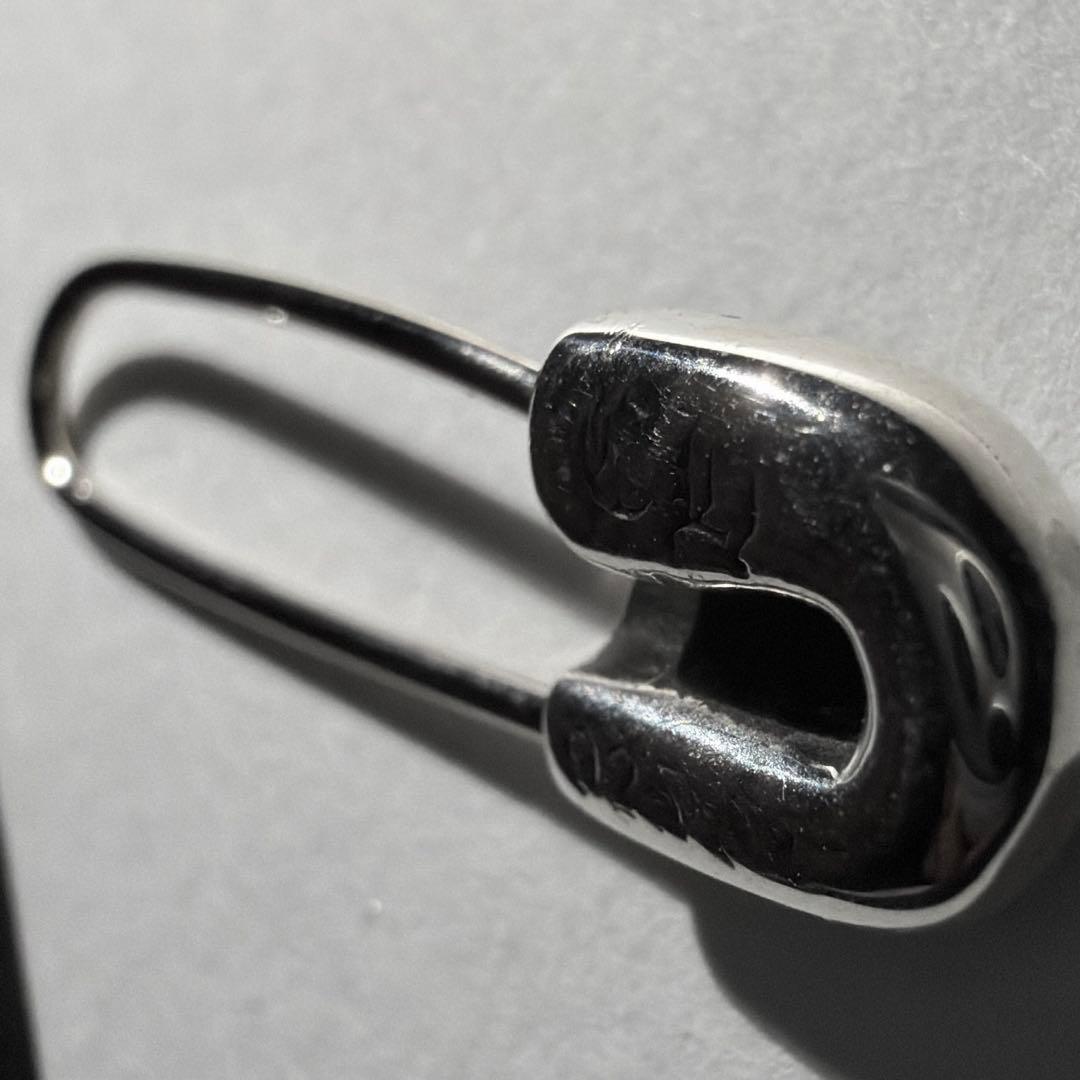 新品未使用　クロムハーツ セーフティピン