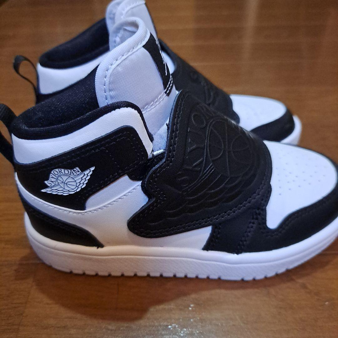 Sky Jordan 1 (PS) ブラック/ホワイト12C/ １８cm