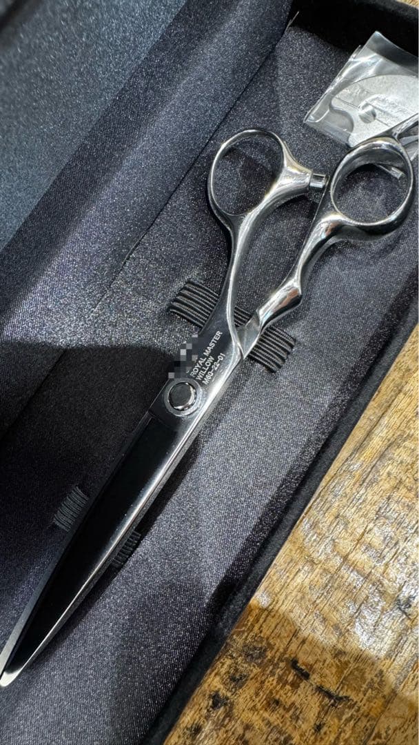 ロイヤルマスターシザー WILLOW(ウイロー)ケース付き