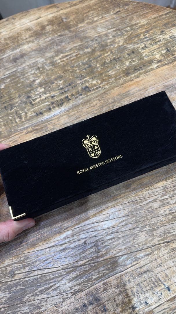 ロイヤルマスターシザー WILLOW(ウイロー)ケース付き