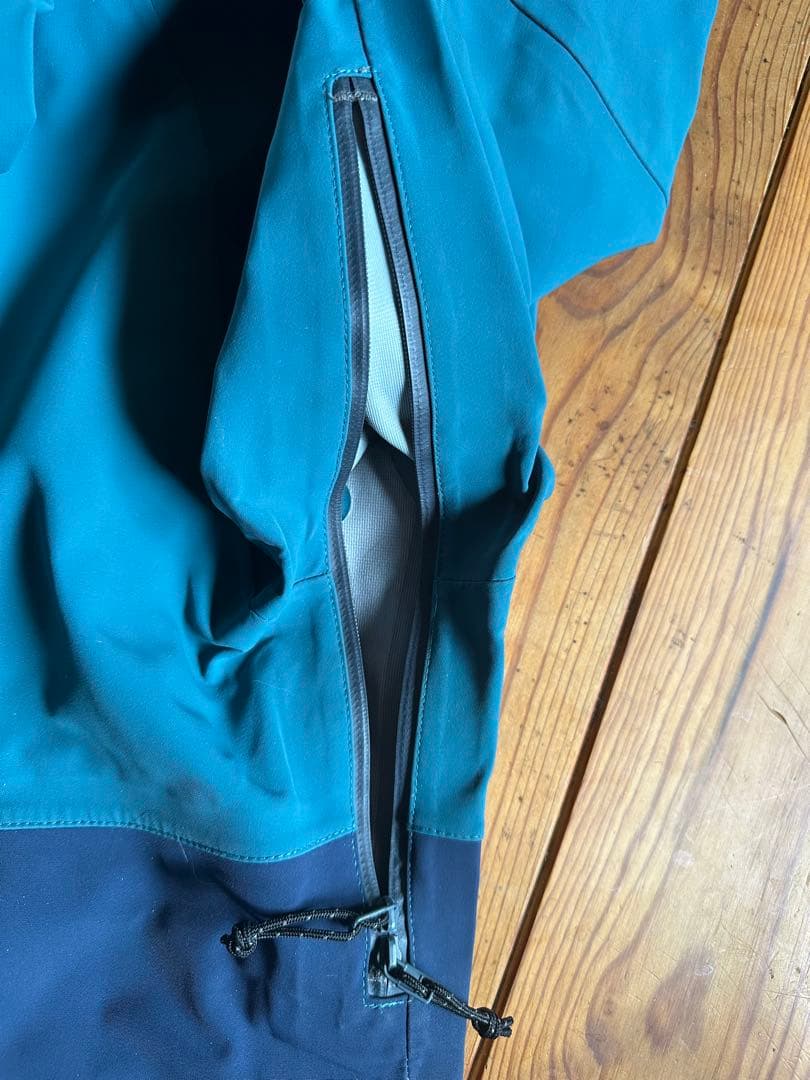 【XSサイズ】P.RHYTHM SMILE JACKET 女性着用