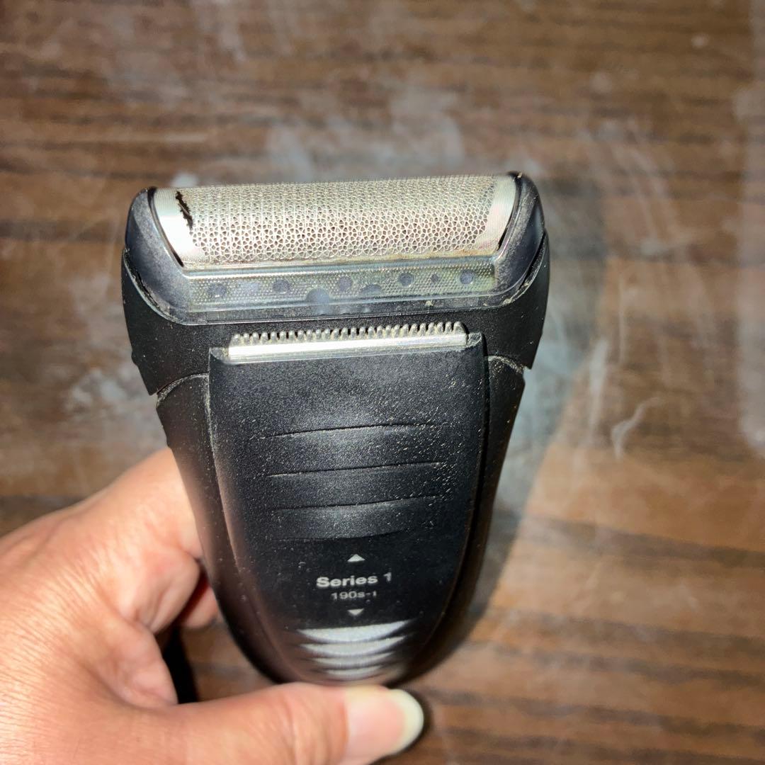 ★Braun Series 1 190s-1 ★ 電気シェーバー 本体と付属品