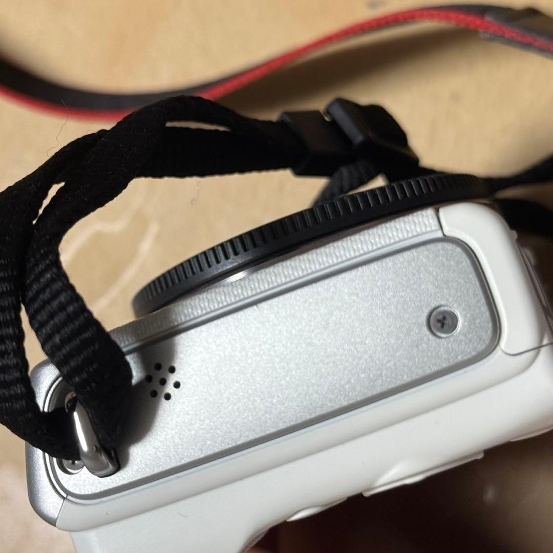 キャノン Canon EOS M100 ホワイト 本体 ミラーレス一眼