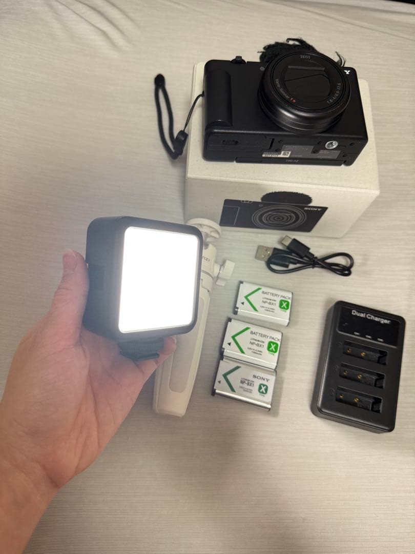 Sony ZV-1M2 Vlogカメラ